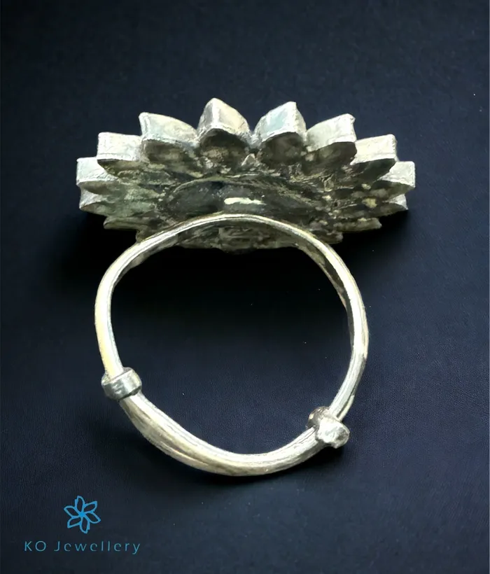 The Tara Silver Kemp Finger Ring Silversmith Rings