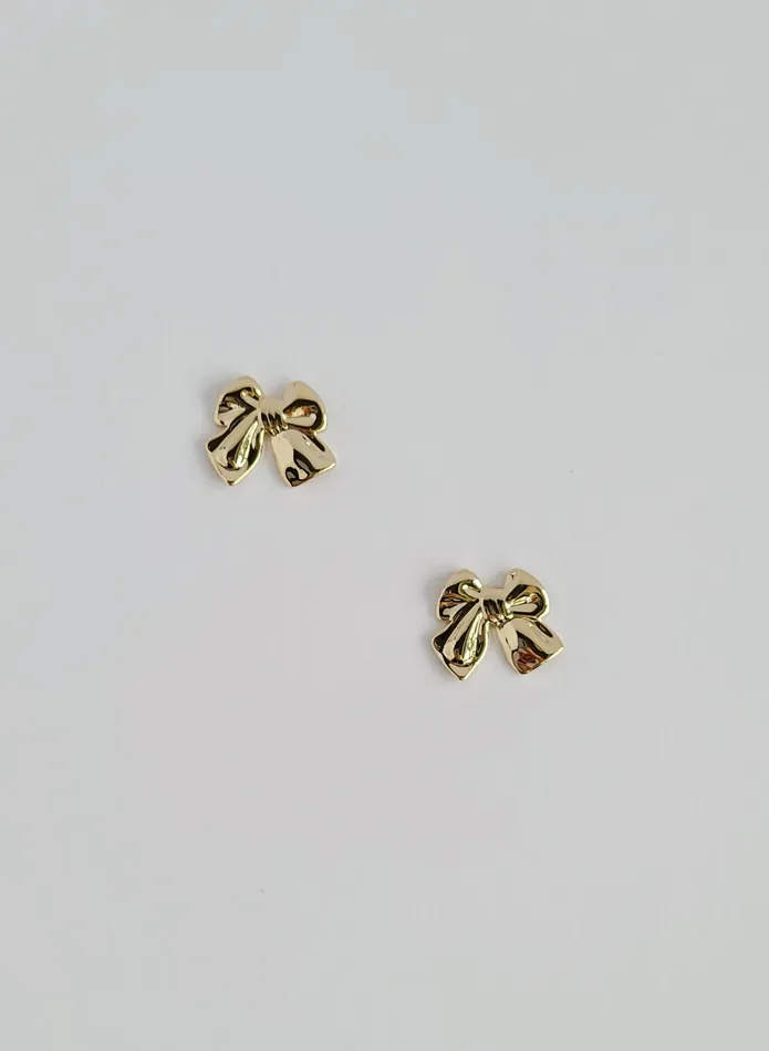 Tiny gilded bow earrings Style 2540 twigs honey Earrings